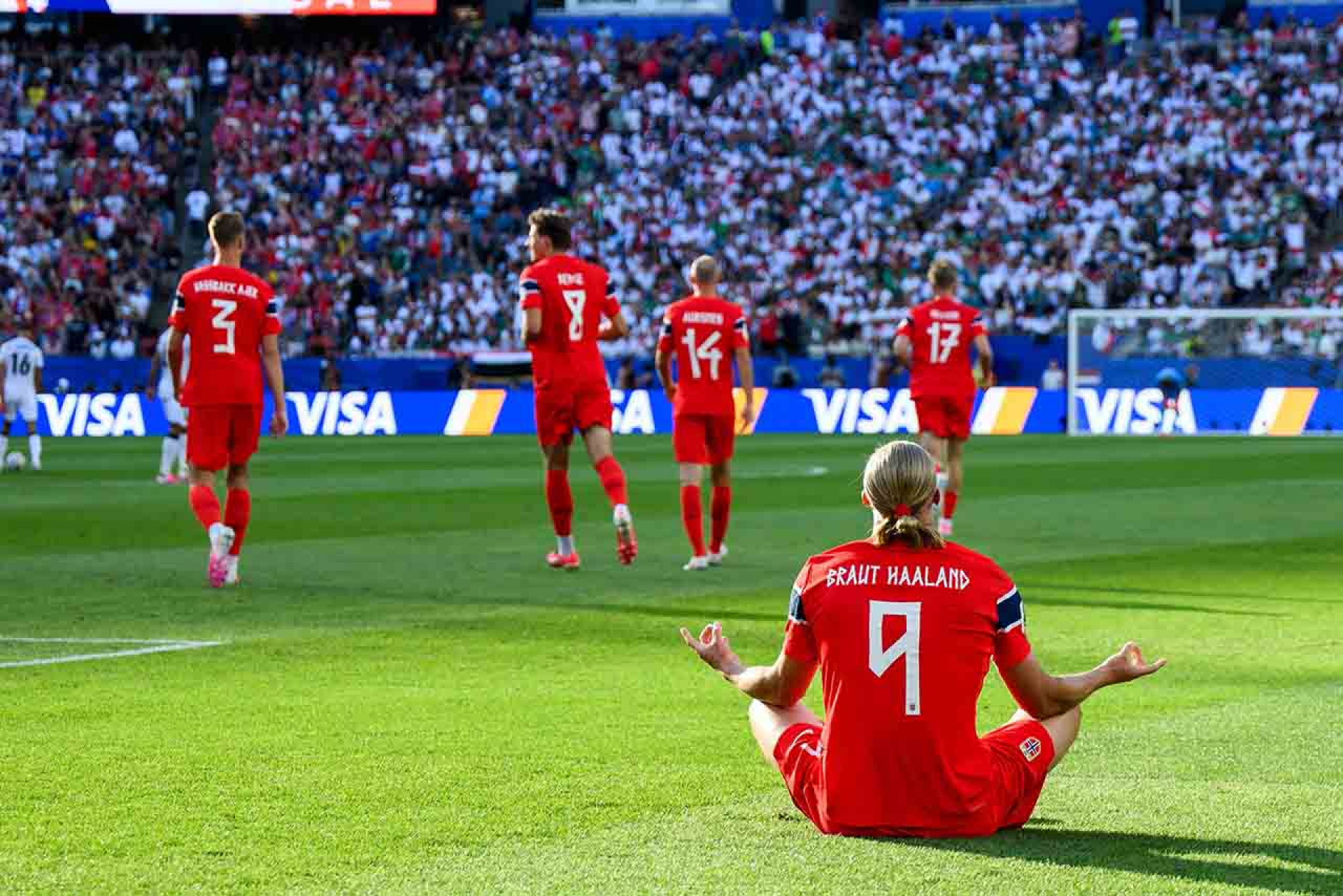 Haaland brilha e Noruega estreia na Copa com goleada sobre o Iraque