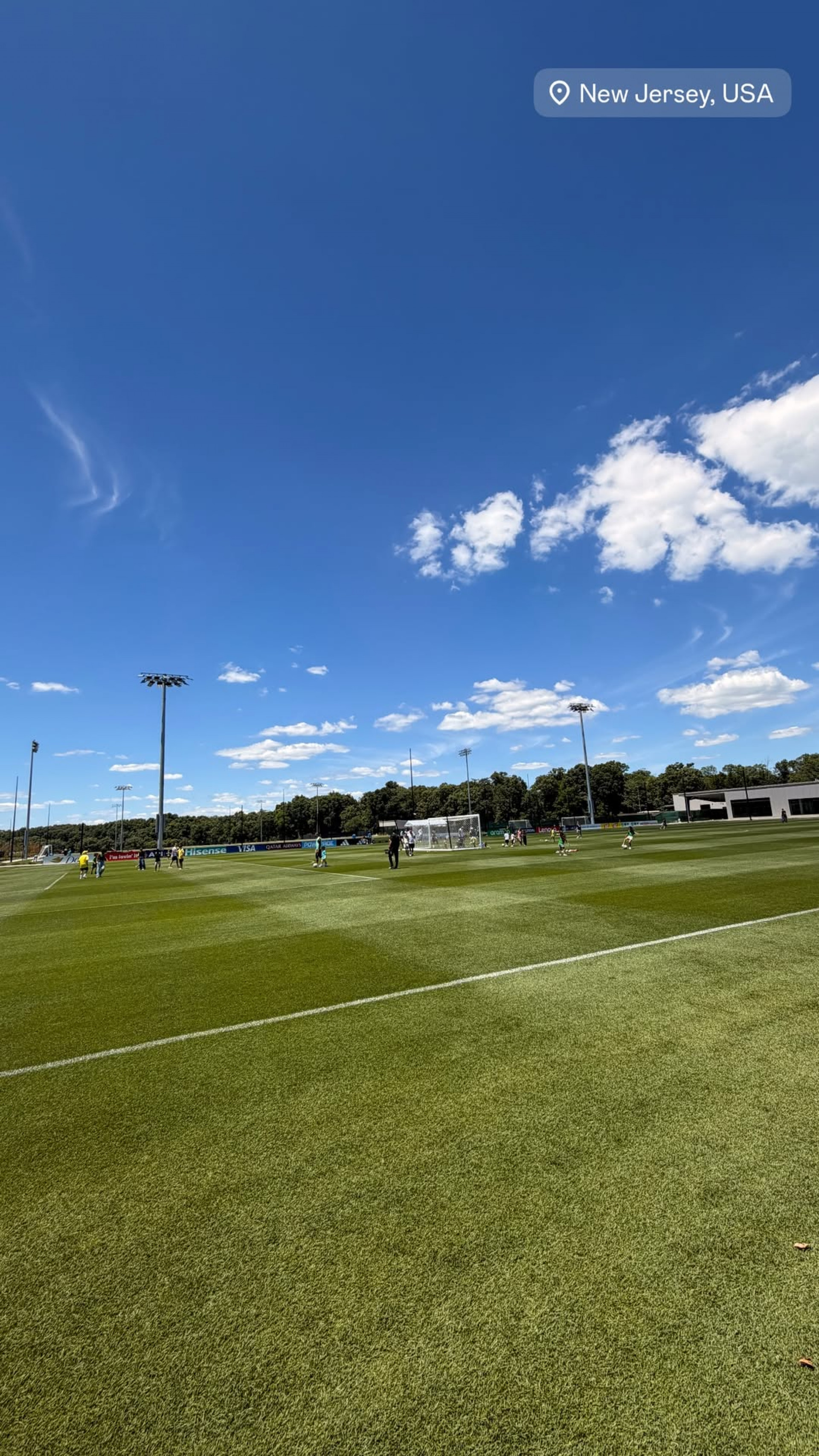Bruna Biancardi exibiu gramado onde seleção brasileira realizou treino - Reprodução/Instagram