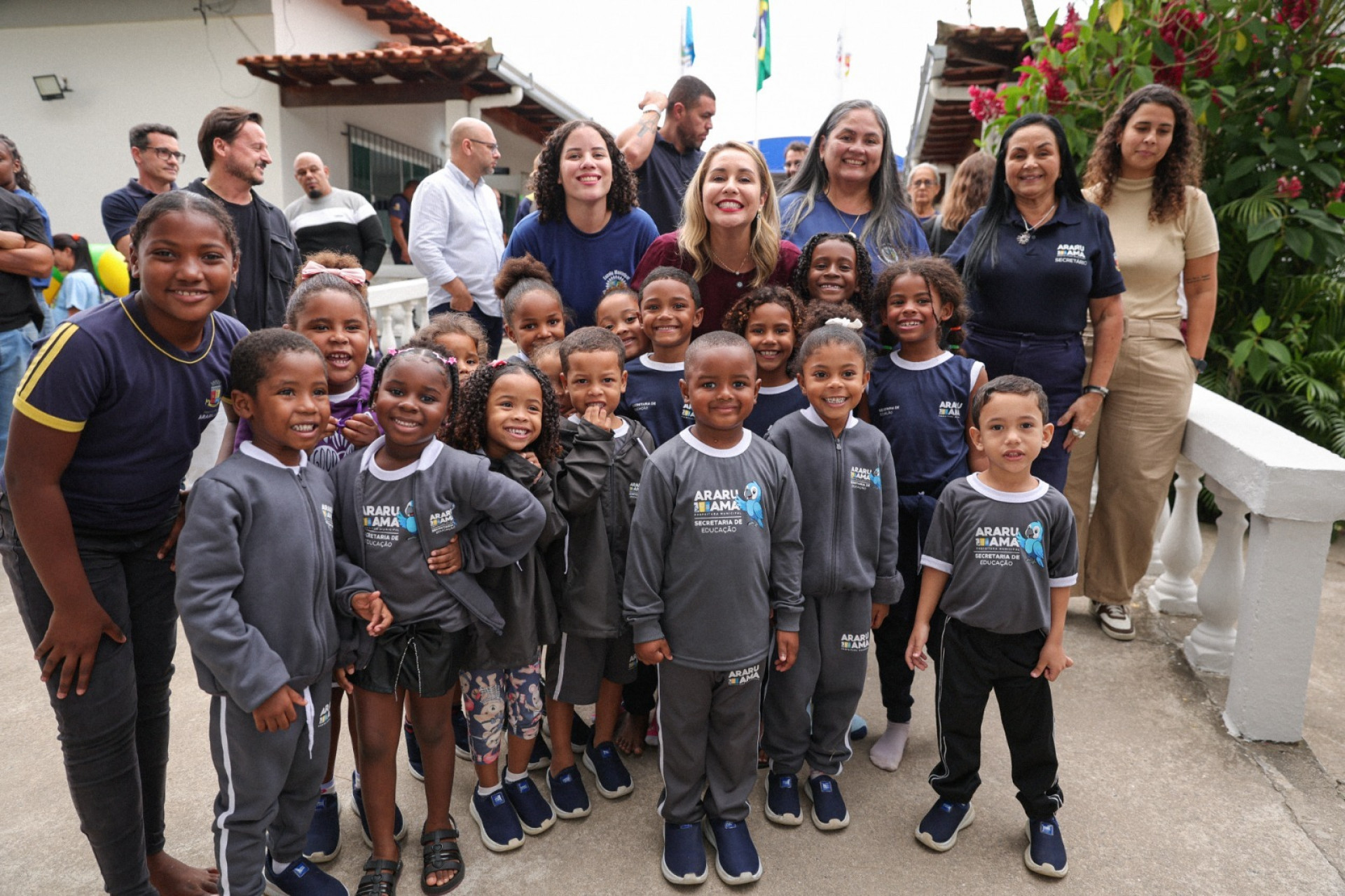 Daniela Soares entrega revitalização da Escola Municipal Faustina Silva de Carvalho - Ascom