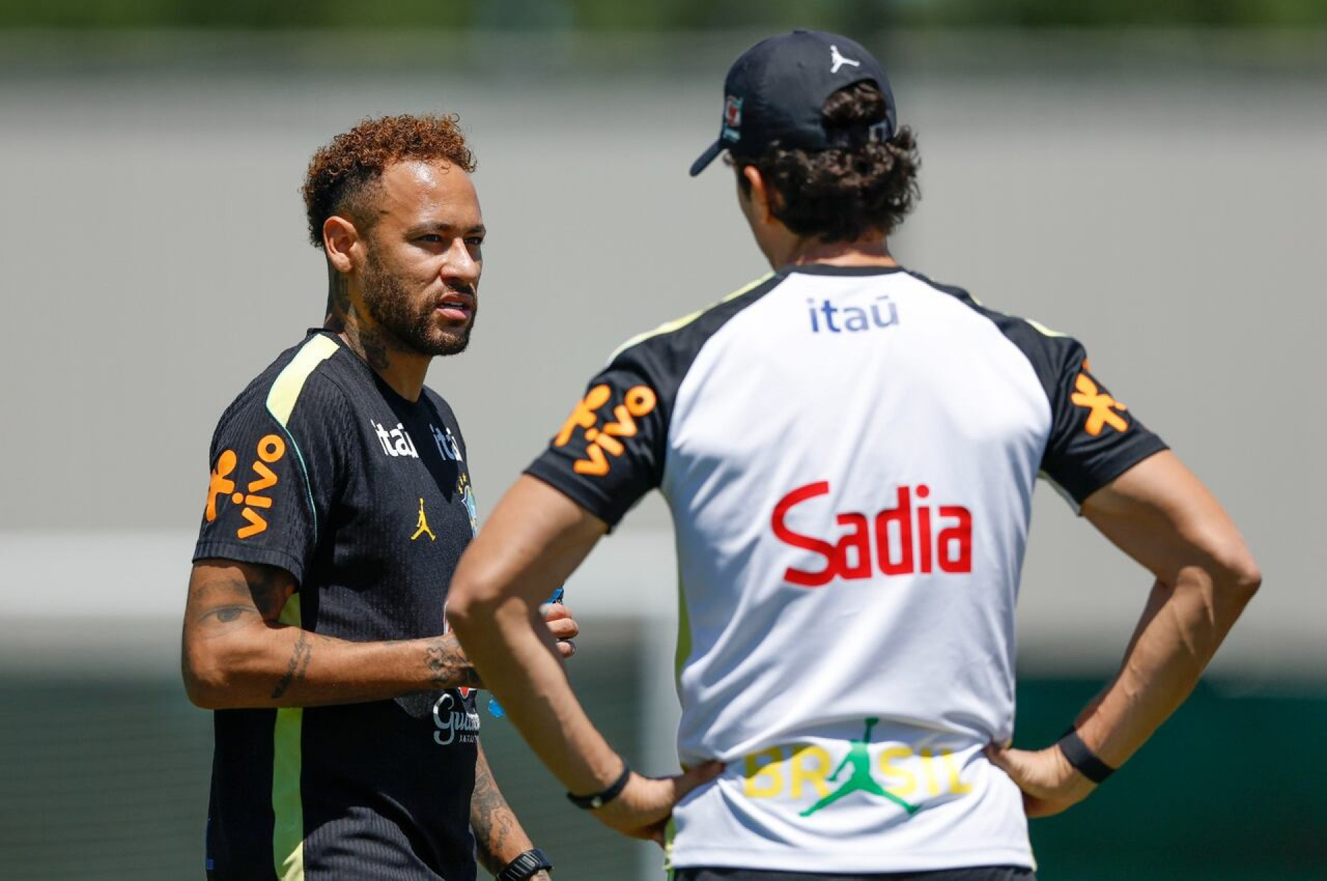 Trio volta a treinar no Brasil e n&atilde;o preocupa para duelo contra o Haiti