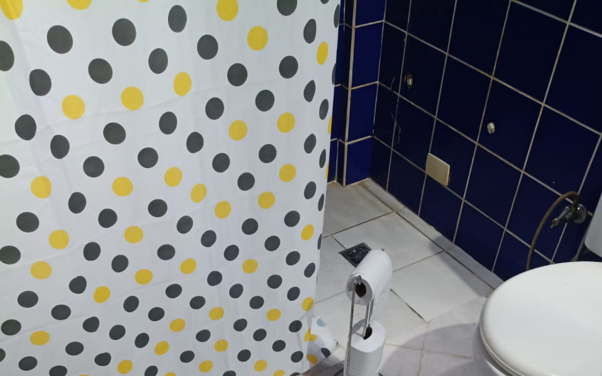 A situação obrigou os moradores a improvisarem para realizar atividades básicas - Arquivo pessoal