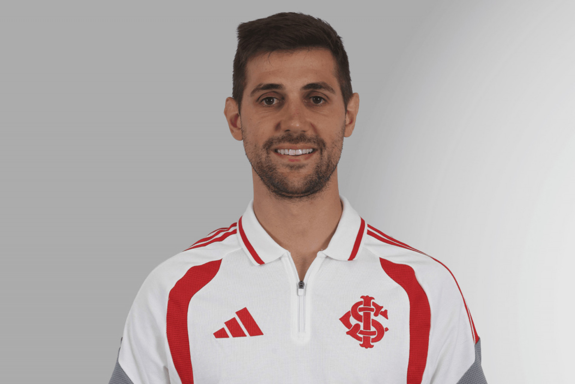 Internacional anuncia desligamento de dupla do futebol