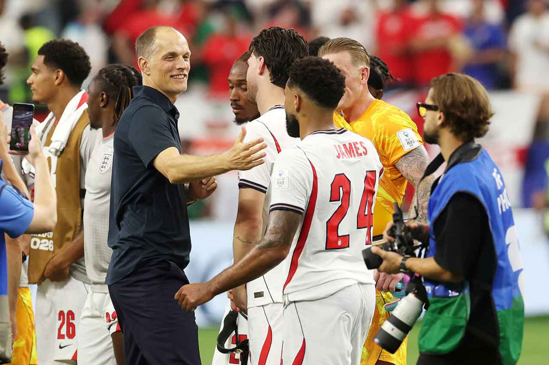 ARLINGTON, TEXAS - JUNE 17: Thomas Tuchel, Manager of England, celebrates with his players after the 4-2 win during the FIFA World Cup 2026 Group L match between England and Croatia at Dallas Stadium on June 17, 2026 in Arlington, Texas. (Photo by Richard Pelham/Getty Images)