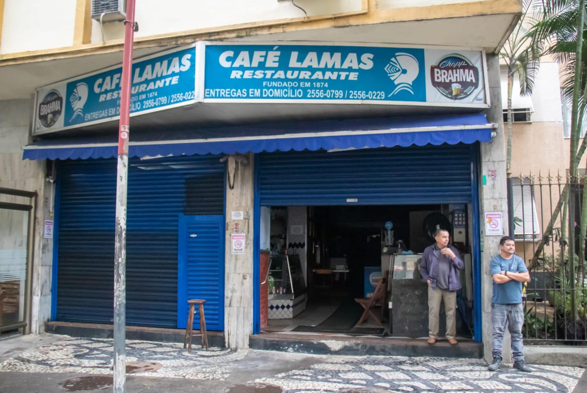 Café Lamas, de 152 anos, ficará fechado para obras após incêndio - Érica Martin / Agência O Dia
