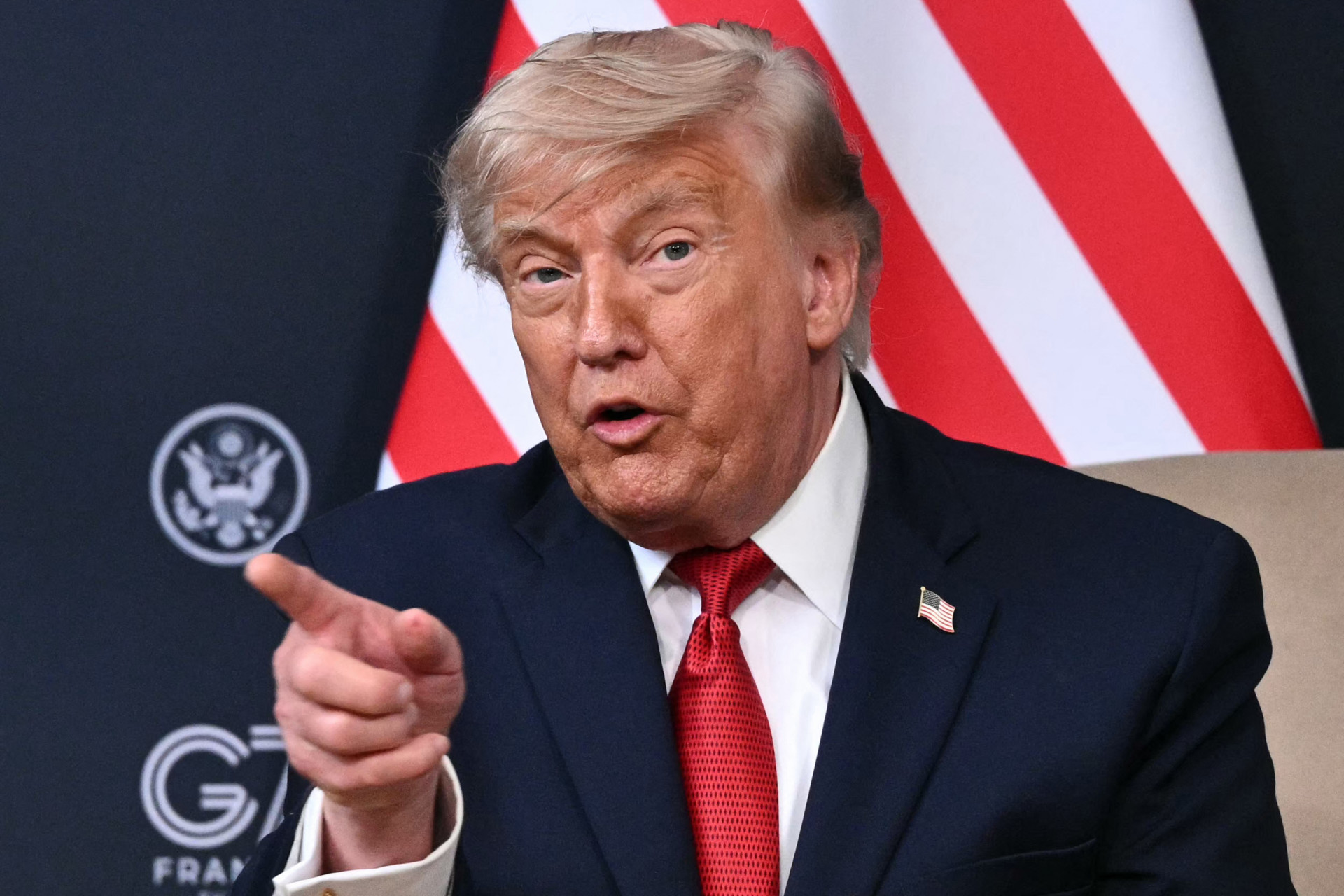 Trump confirma ataque a alvos do Irã e vê quebra de cessar-fogo