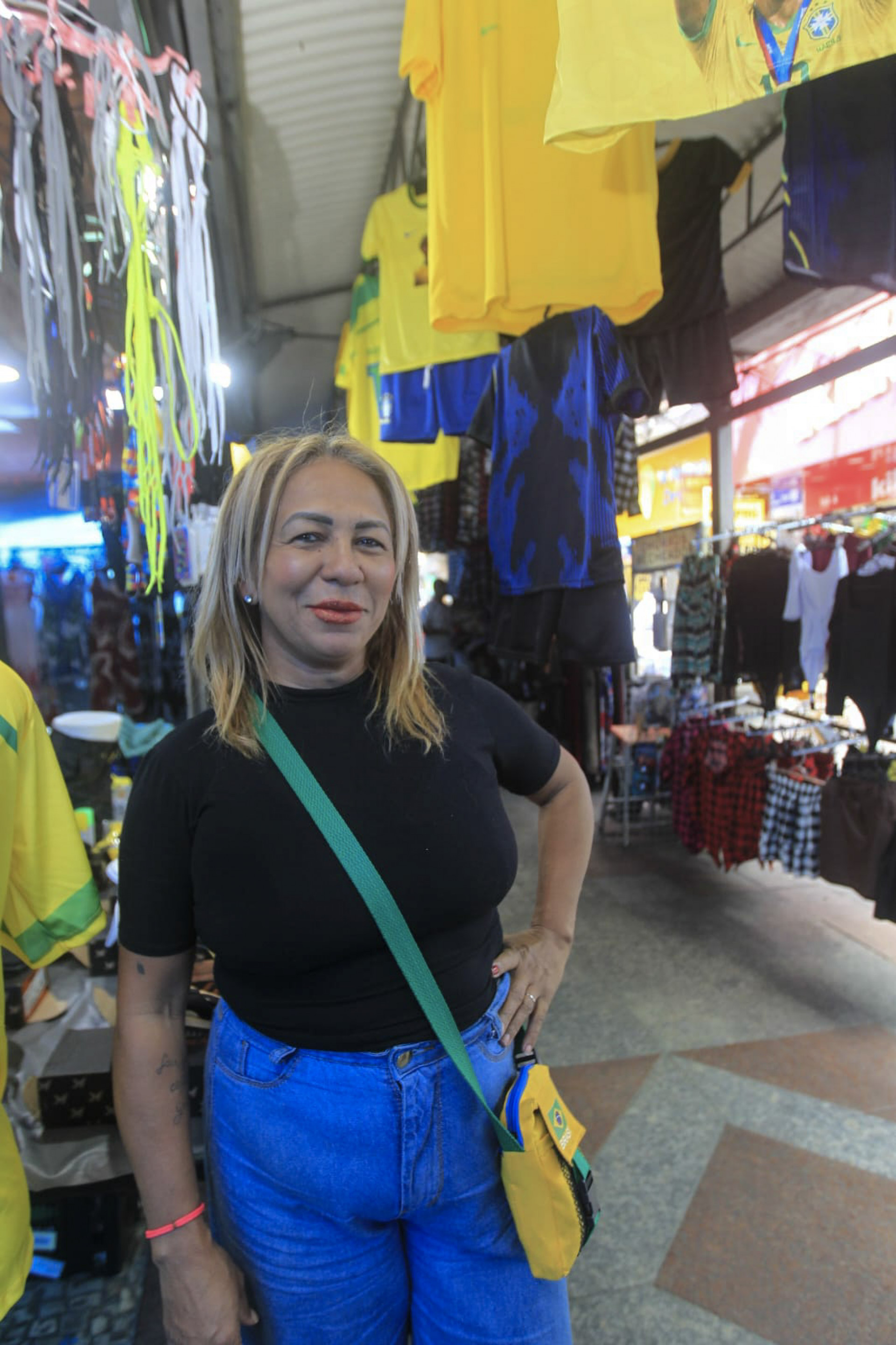 Lilia Costa diz que vitória do Brasil sobre o Haiti é fundamental para as vendas - Reginaldo Pimenta / Agência O Dia
