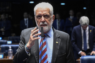 Aliados e oposição reagem à operação contra Jaques Wagner