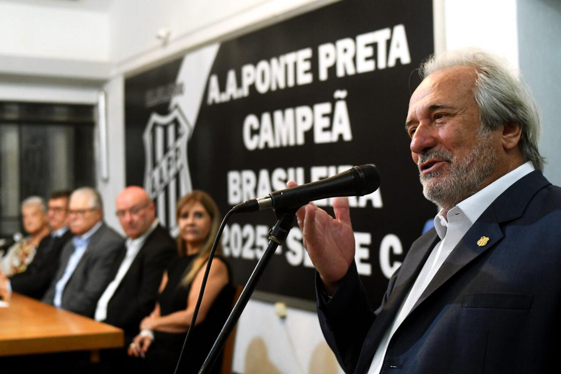 Clubes da S&eacute;rie B pedem puni&ccedil;&atilde;o severa contra Ponte Preta por sal&aacute;rios atrasados