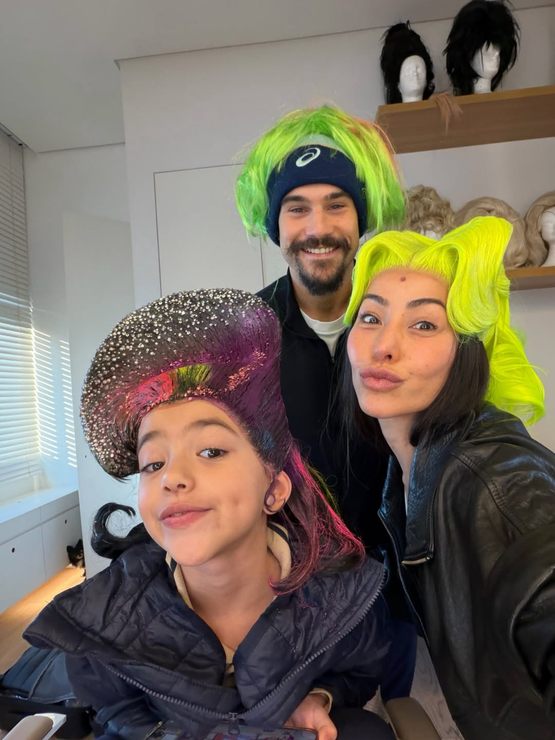 Sabrina Sato e Nicolas Prattes entram na onda do 'cabelo maluco' com Zoe - Reprodução / Instagram