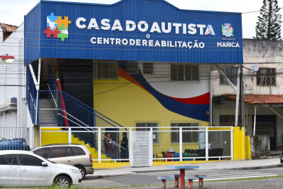 Maricá sanciona lei que autoriza pessoas com TEA a entrar com alimentos próprios em estabelecimentos