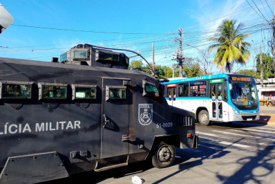 Guerra entre criminosos provoca tiroteio e afeta circulação de ônibus em Rio das Pedras