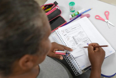 Brasil tem menos de 5% de analfabetos, menor taxa da história