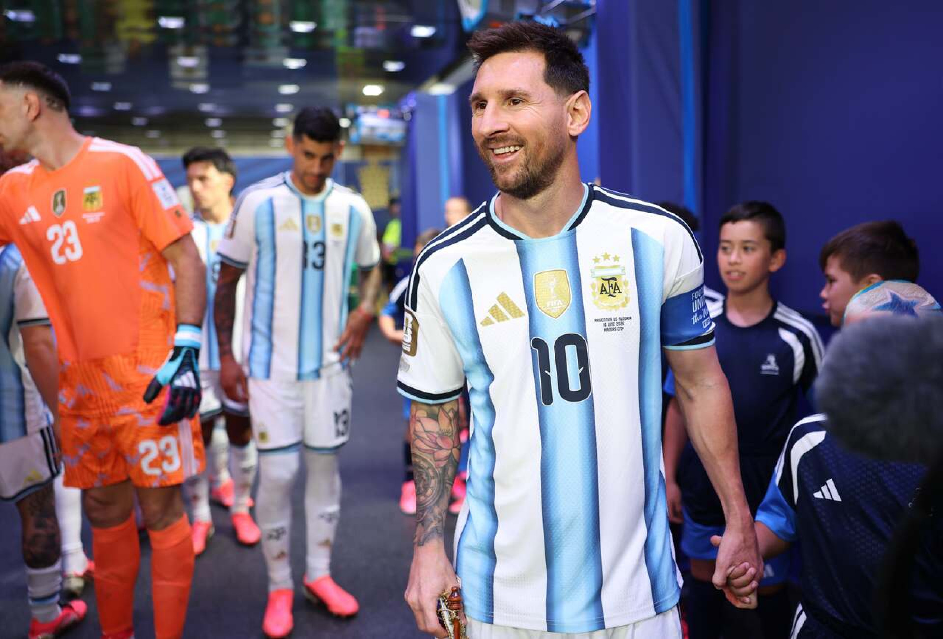 Yamal cita Neymar como &iacute;dolo e elege Messi como melhor da hist&oacute;ria: “Prova a cada partida”