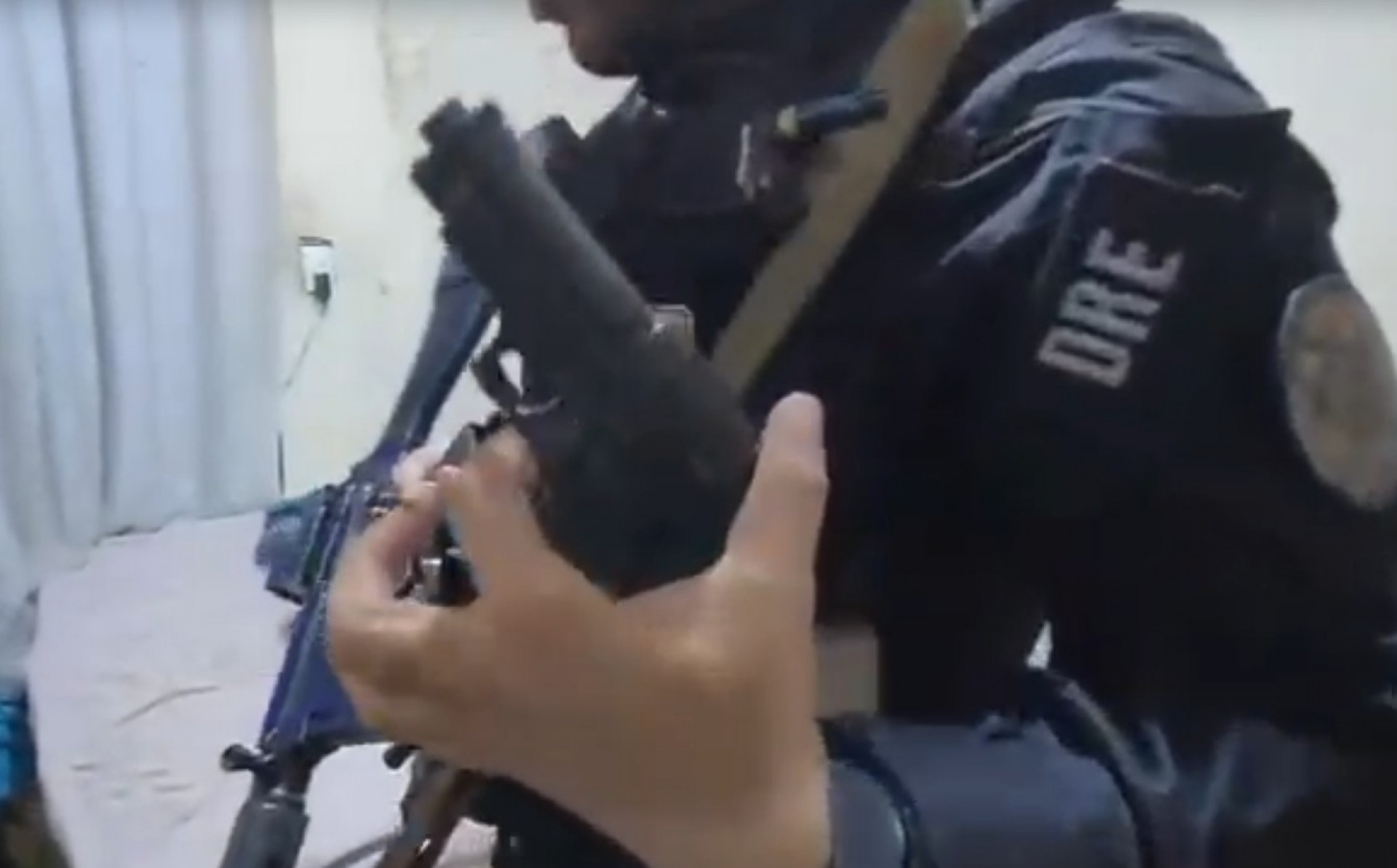 Polícia Civil cumpre mandados contra suspeitos de integrar milícia - Reprodução