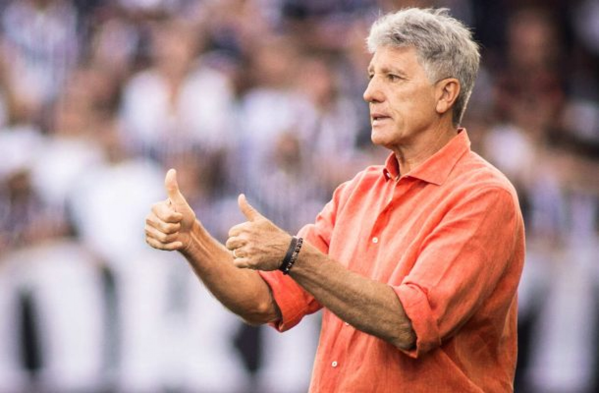 Falta de refor&ccedil;os foi estopim para a sa&iacute;da de Renato Ga&uacute;cho do Vasco