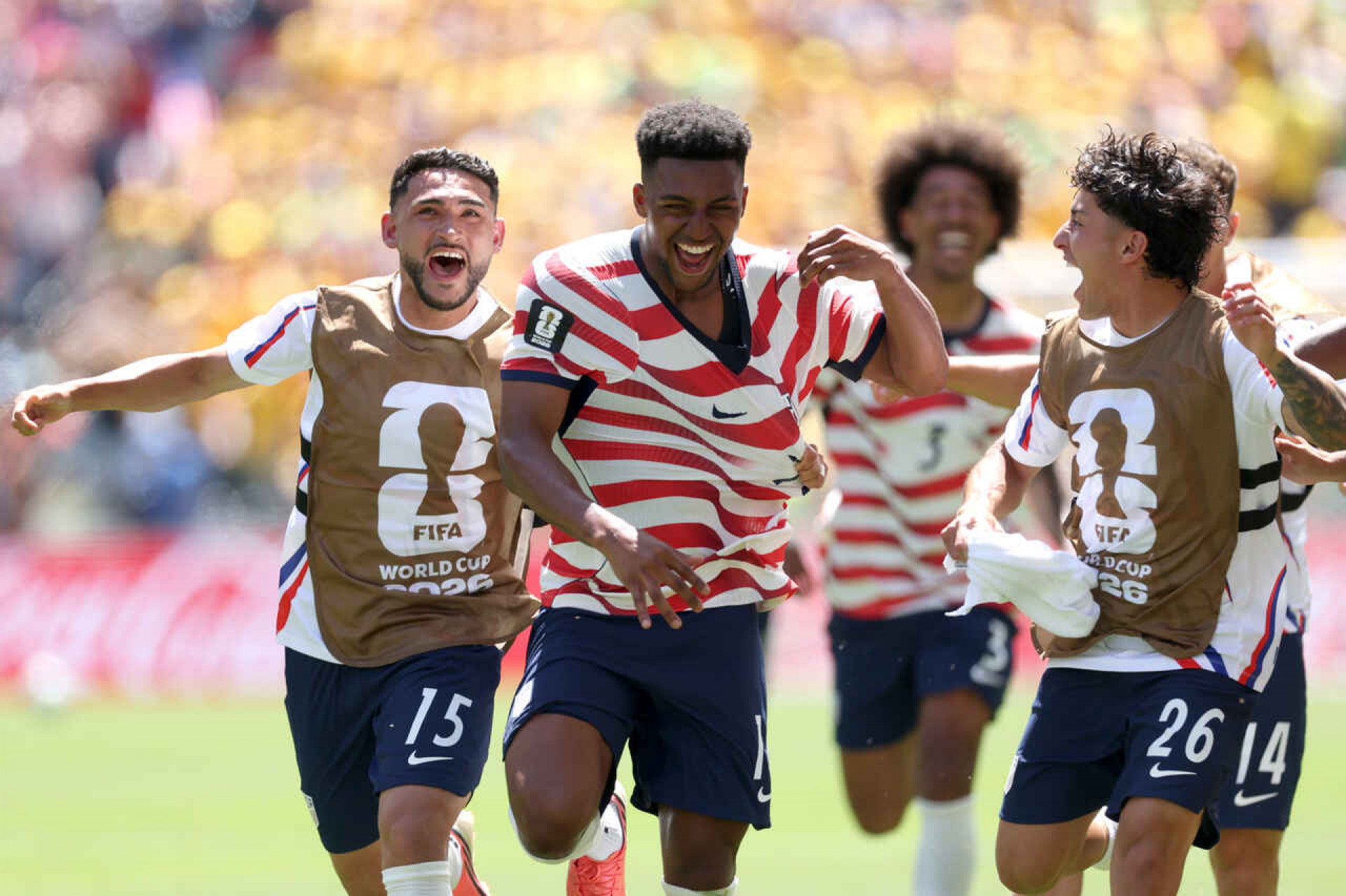 Freeman brinca ap&oacute;s comemora&ccedil;&atilde;o inusitada de gol para os EUA: “Achei que iam me derrubar”