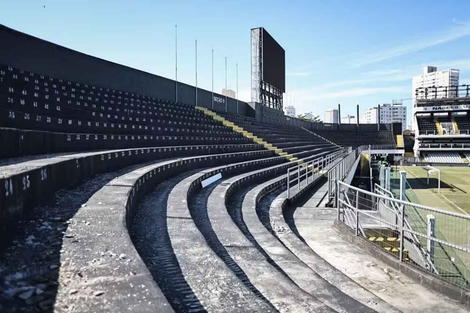 Santos inicia amplia&ccedil;&atilde;o da capacidade da Vila Belmiro