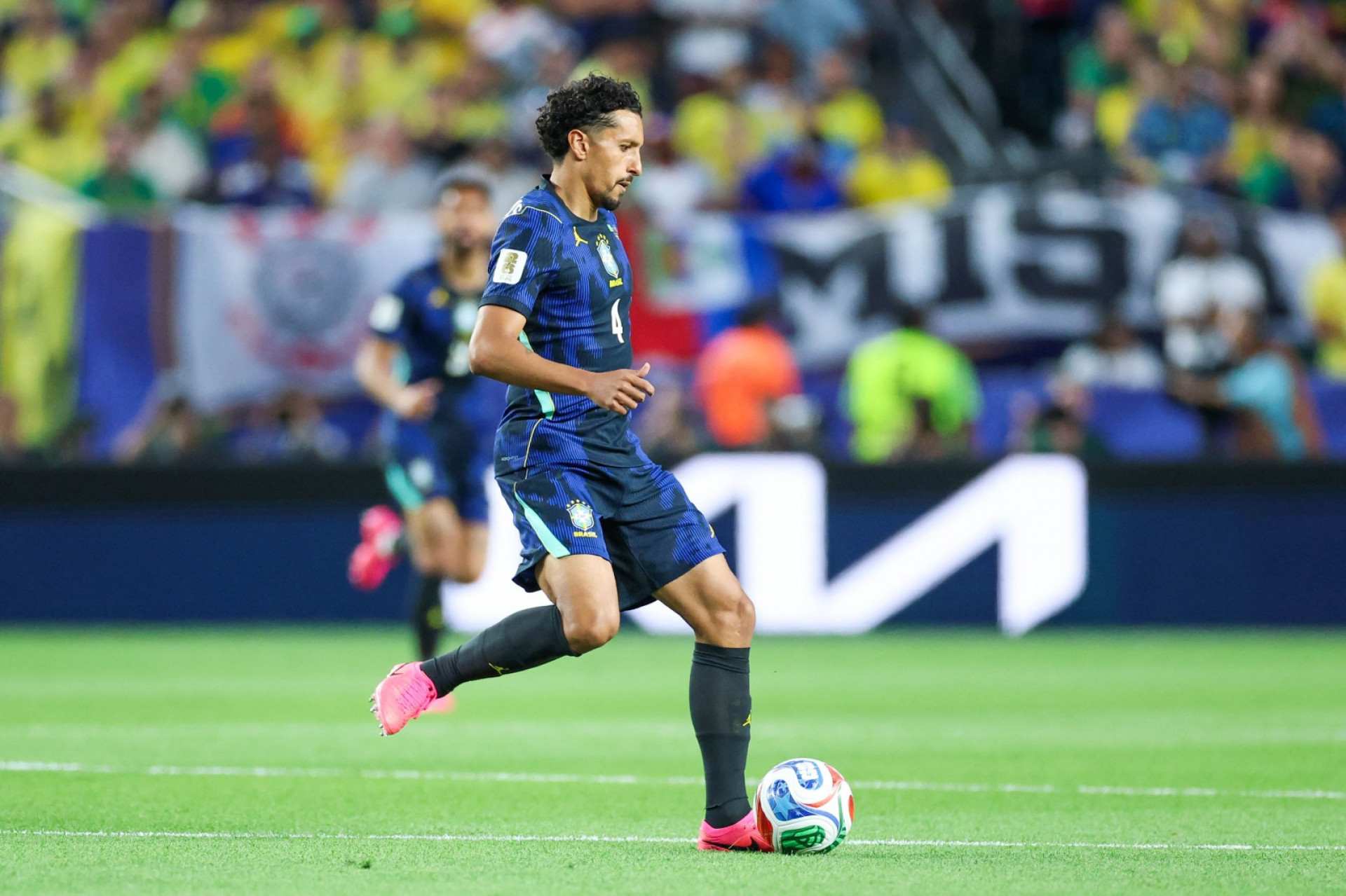 Marquinhos em ação contra o Haiti - William Volcov / Parceiro / Agência O Dia