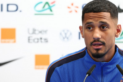 Zagueiro da França revela sacrifício para jogar a Copa do Mundo: ‘Não estou 100%’