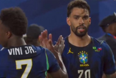 Flamengo dá vitória ao Brasil na Copa do Mundo