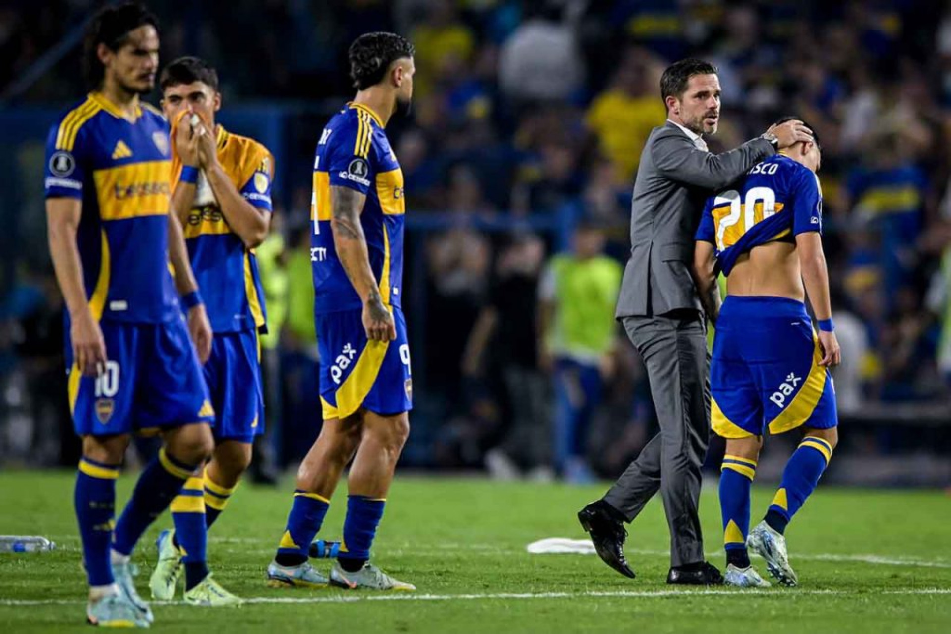 Fernando Gago sofre infarto e &eacute; internado no Chile