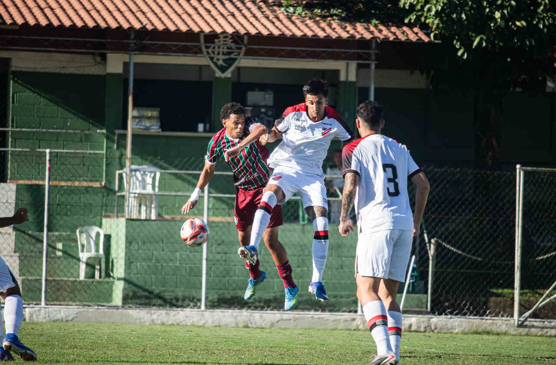 Fluminense empata com Athletico e d&aacute; adeus ao Brasileir&atilde;o Sub-20