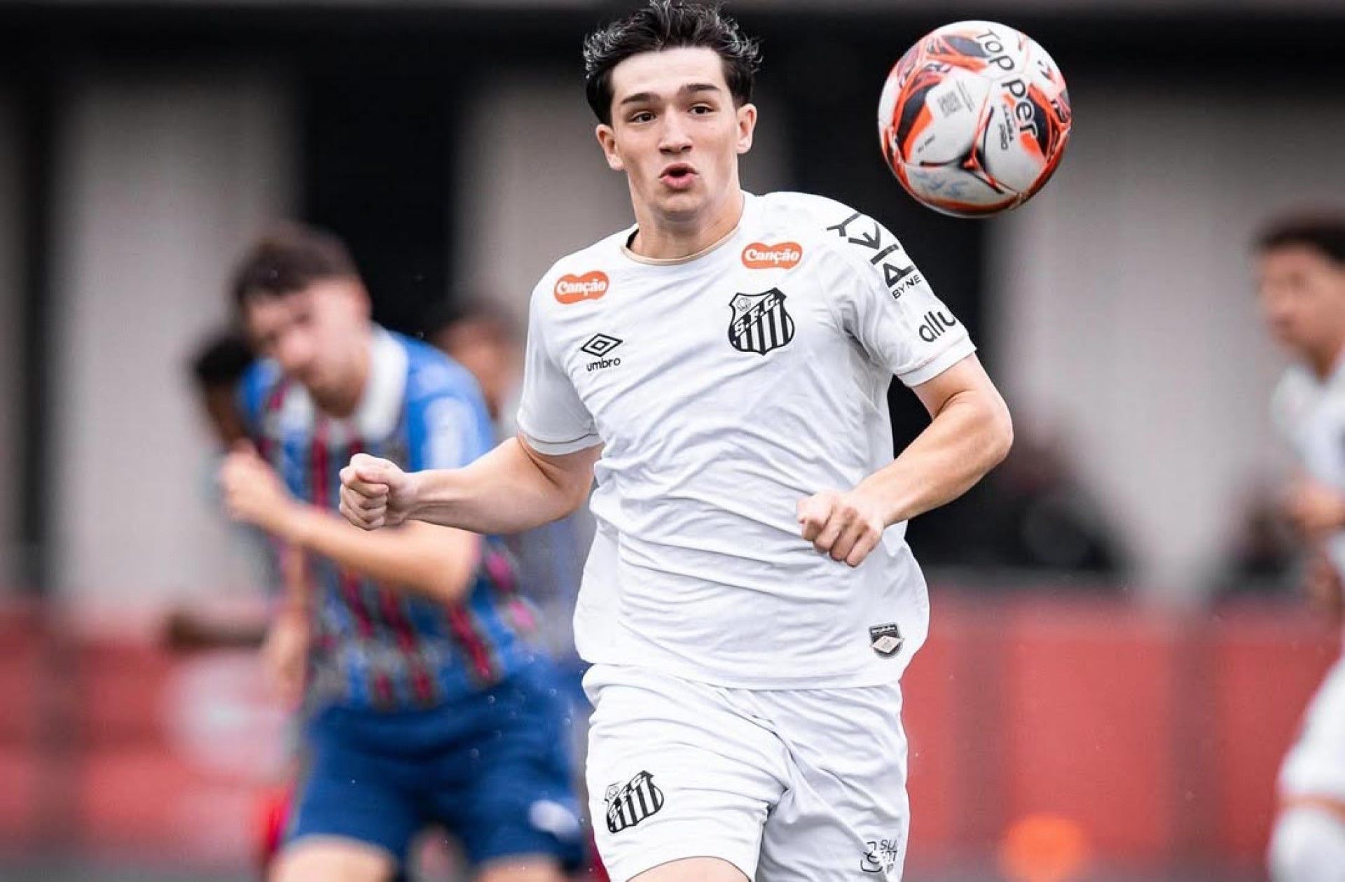 Santos perde para o Bahia, no CT Rei Pel&eacute; e freia empolga&ccedil;&atilde;o no Brasileiro Sub-20
