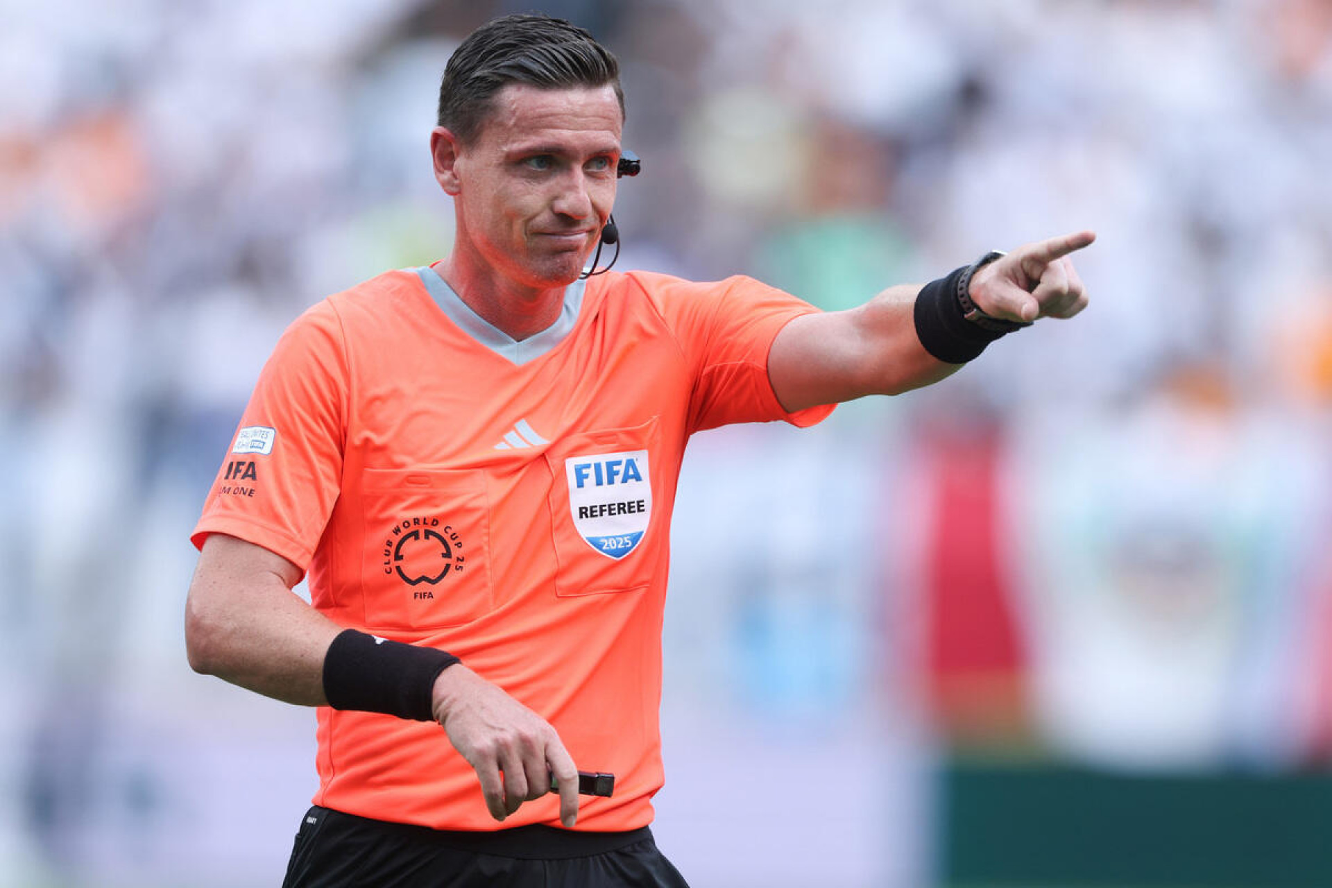 Fifa confirma arbitragem brasileira para Su&iacute;&ccedil;a x Canad&aacute; pela Copa do Mundo