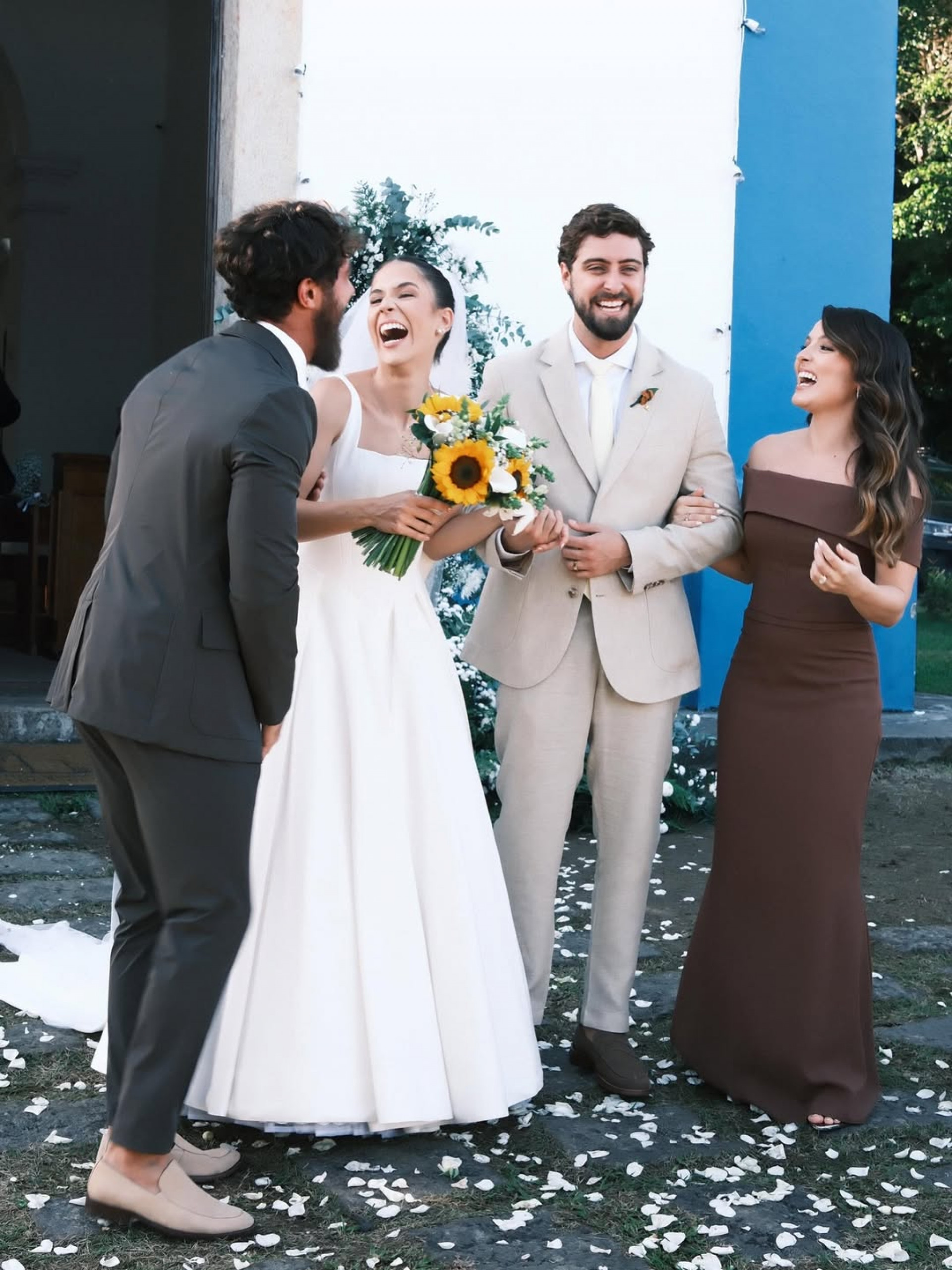 Larissa Manoela e André Luiz Frambach foram padrinhos do casamento de Eike e Natália - Reprodução do Instagram