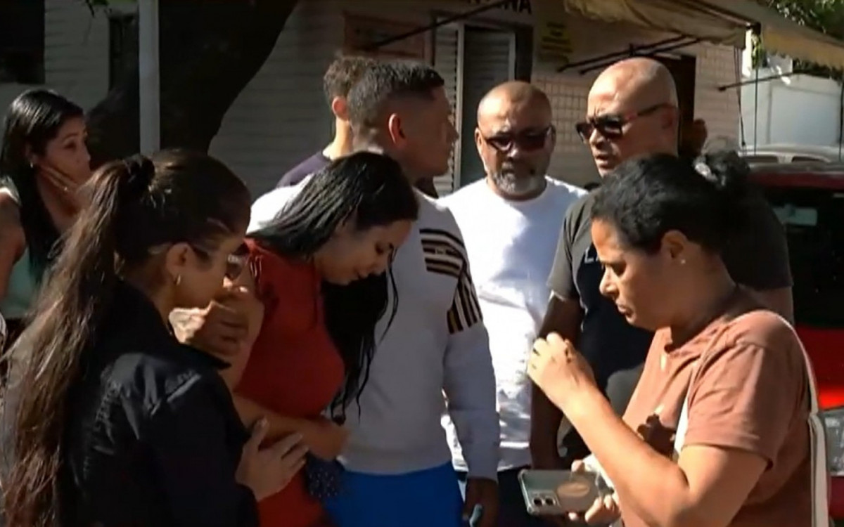 A mãe ainda pediu para a filha se esconder no closet ao perceber a invasão dos bandidos