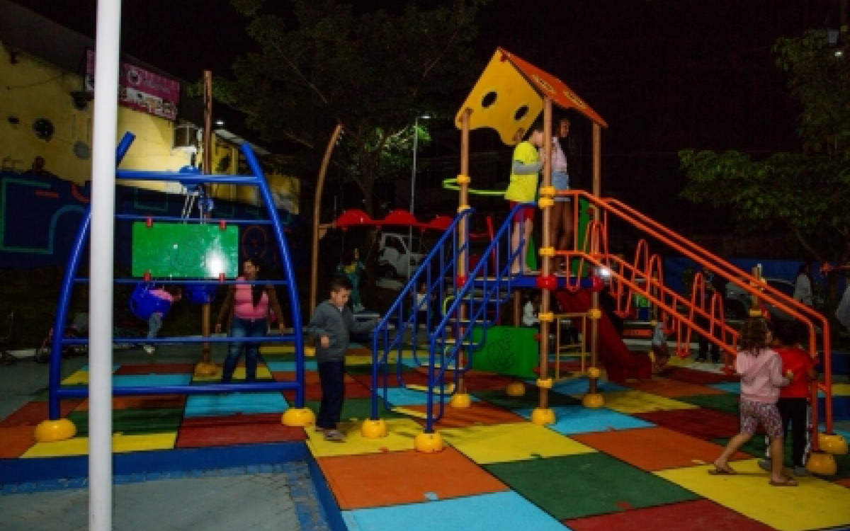 Prefeitura de Duque de Caxias entrega novo espa&ccedil;o de laser - Divulga&ccedil;&atilde;o