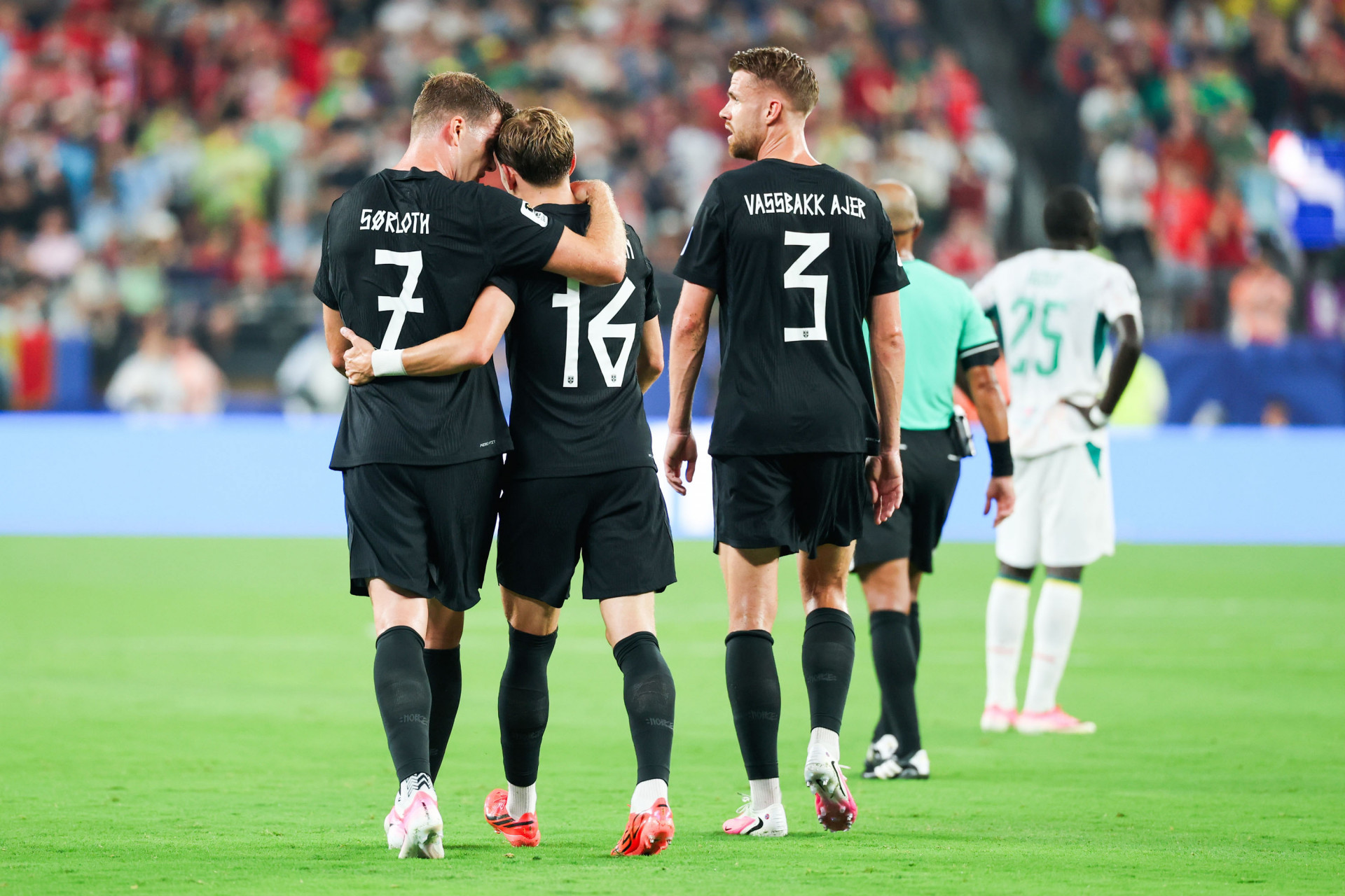 Marcus Holmgren Pedersen, jogador da Noruega, comemora seu gol durante a partida entre Noruega x Senegal, válida pela segunda rodada do Grupo I da fase de grupos da Copa do Mundo FIFA de 2026, no Estádio Nova York-Nova Jersey, em East Rutherford, Estados Unidos, nesta segunda-feira (22). - William Volcov/Parceiro/Agência O Dia