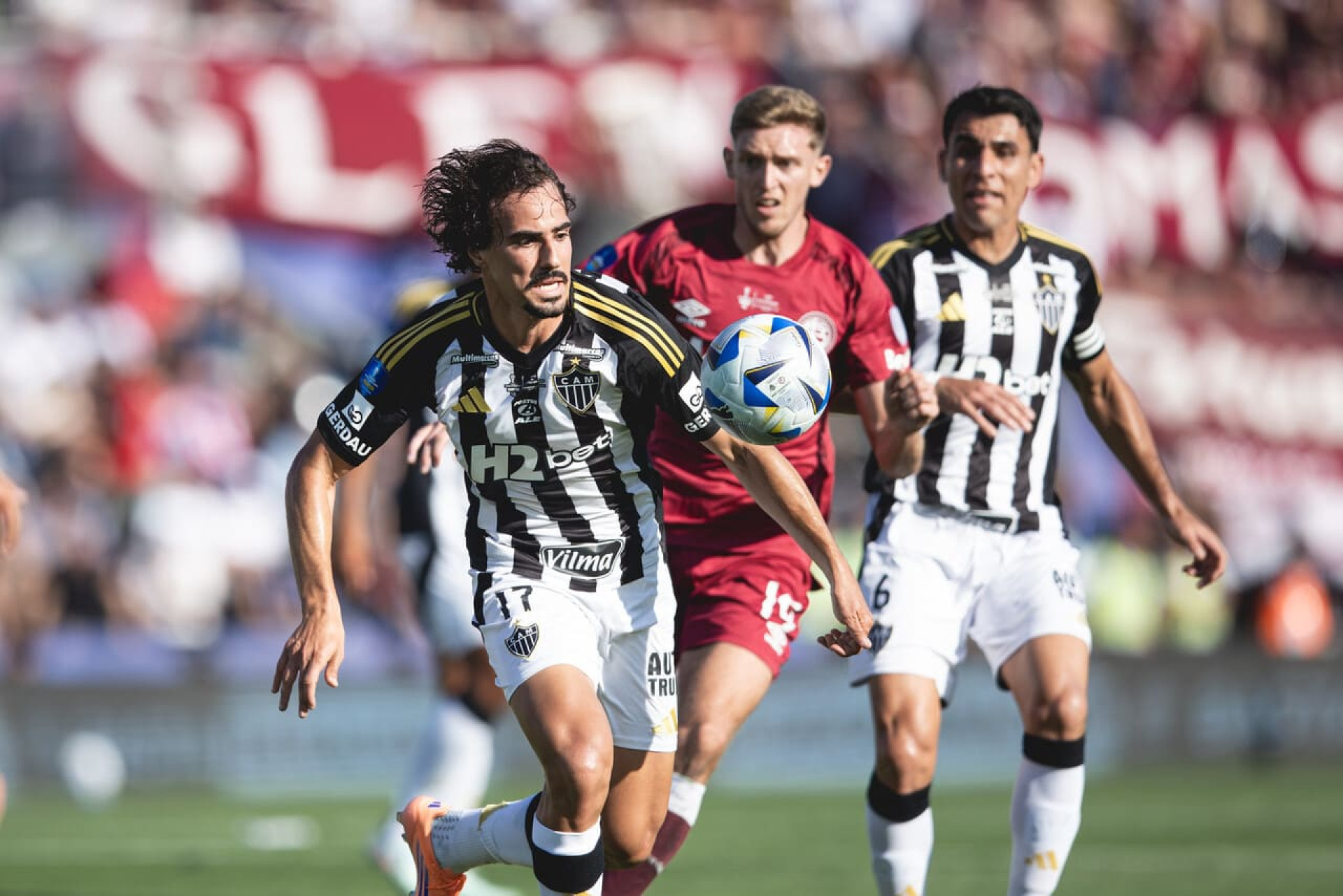 Atl&eacute;tico se reapresenta com mudan&ccedil;as e refor&ccedil;os no elenco