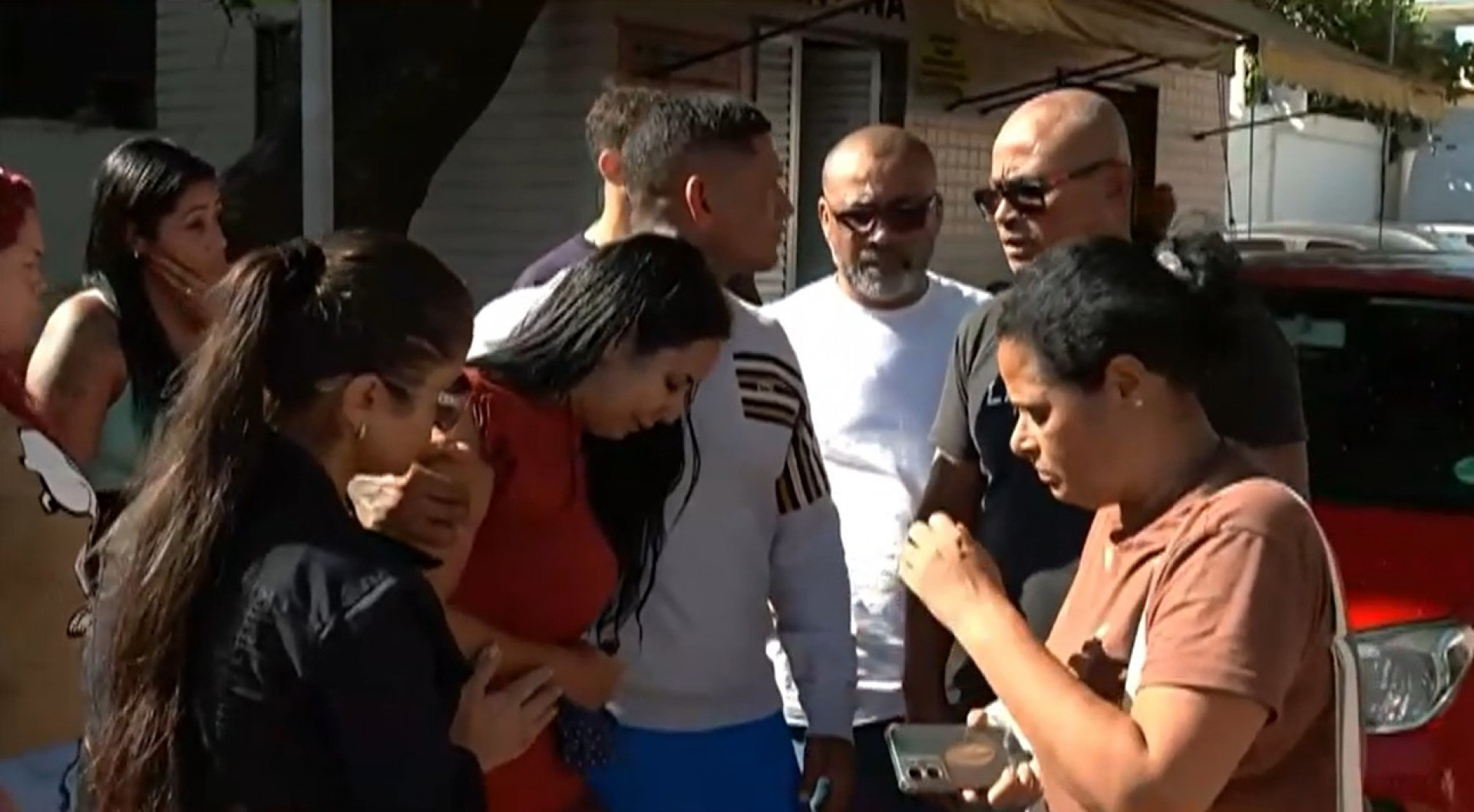 A m&atilde;e ainda pediu para a filha se esconder no closet ao perceber a invas&atilde;o dos bandidos