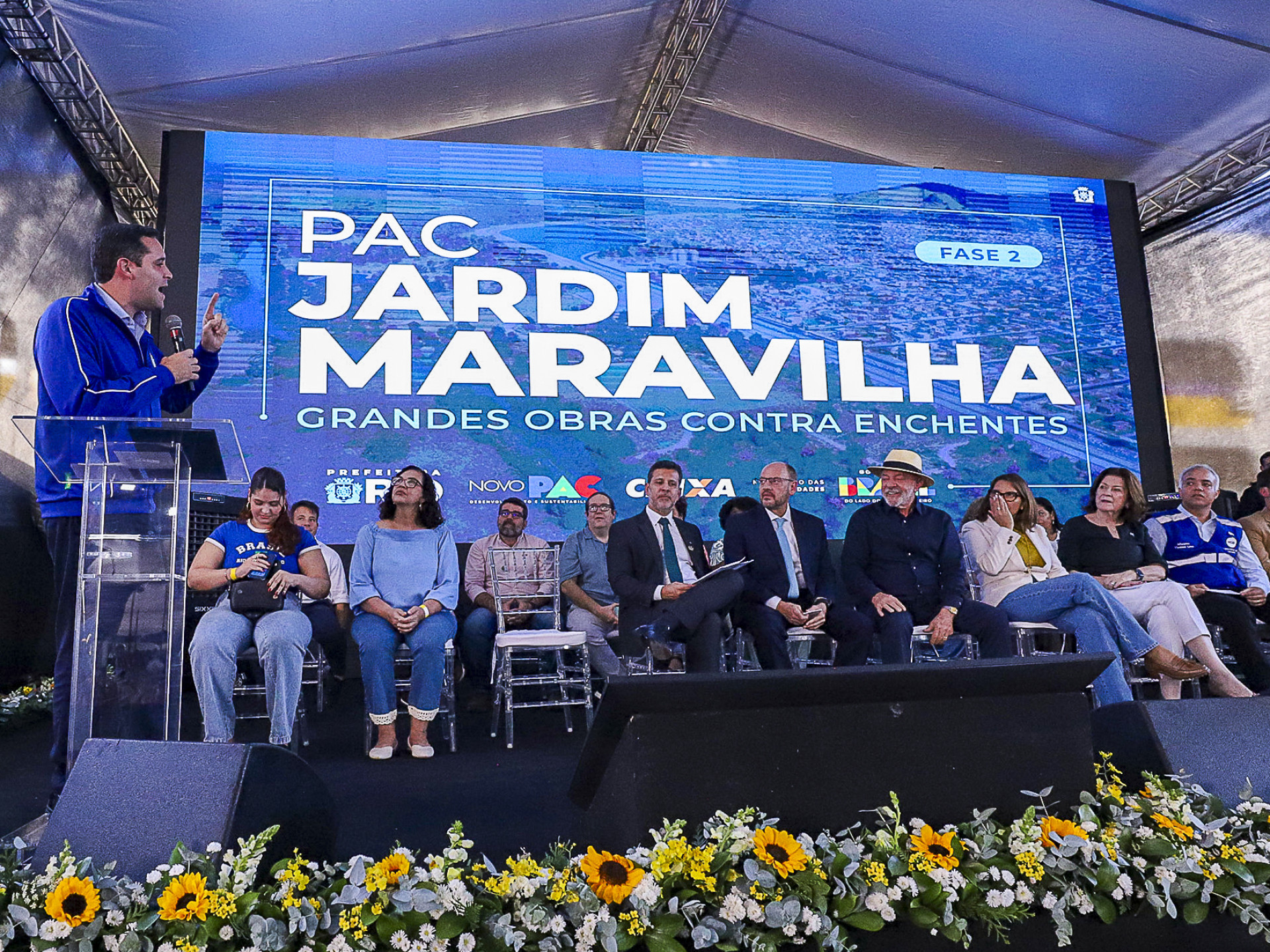 Cavaliere e Lula iniciam obras do PAC Jardim Maravilha para combater enchentes em Guaratiba
 - Marco Antonio Lima/ Prefeitura do Rio