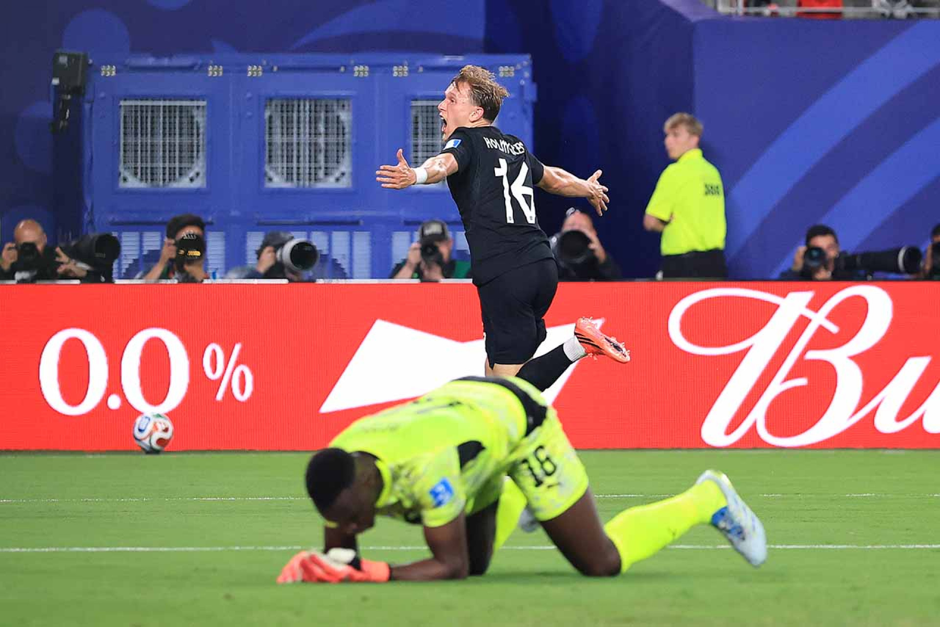 EAST RUTHERFORD, NEW JERSEY - JUNE 22: Marcus Holmgren Pedersen #16 of Norway celebrates scoring his team's first goal during the FIFA World Cup 2026 Group I match between Norway and Senegal at New York New Jersey Stadium on June 22, 2026 in East Rutherford, New Jersey. (Photo by Buda Mendes/Getty Images)