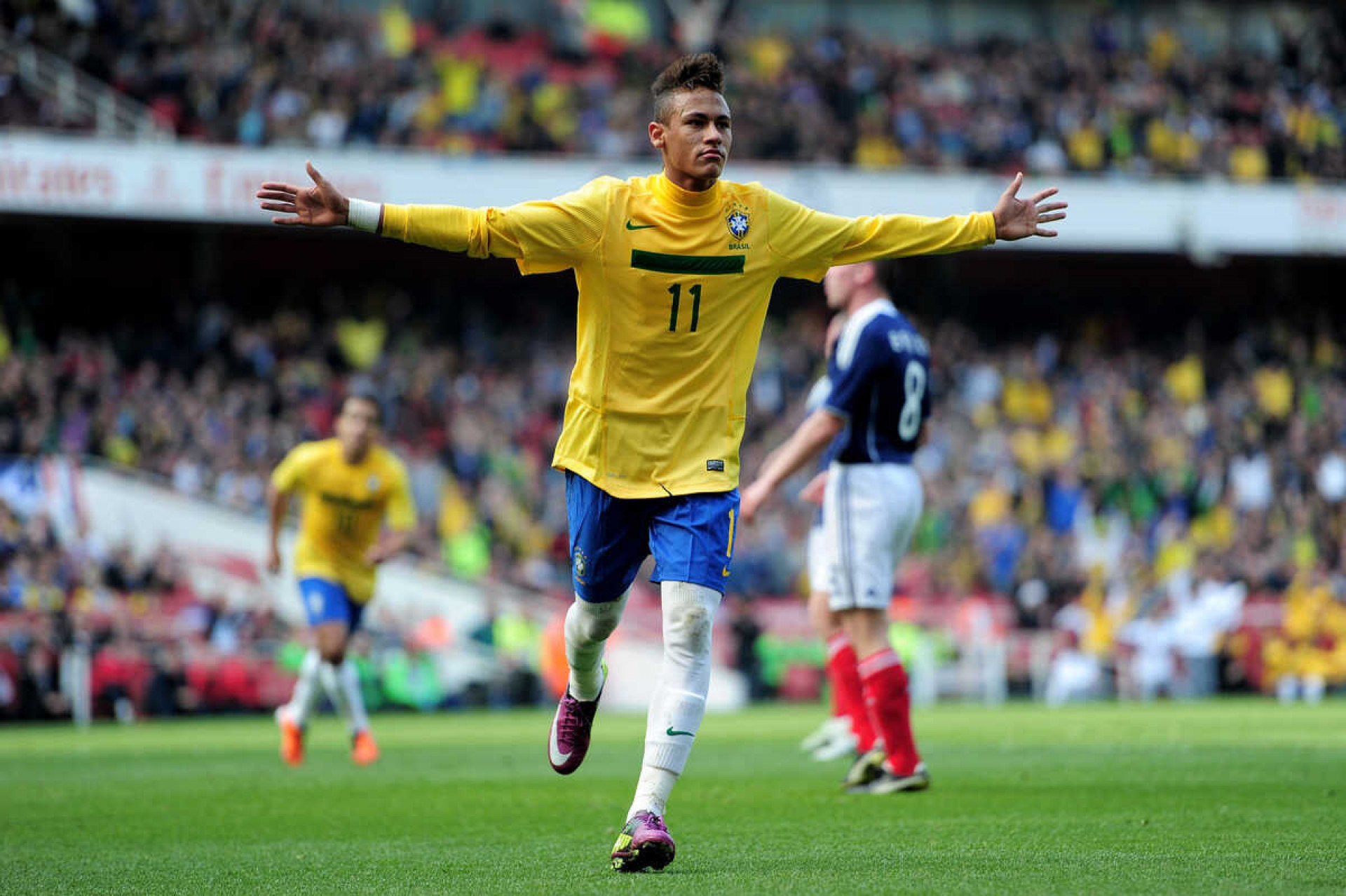 during the International friendly match between Brazil and Scotland at Emirates Stadium on March 27, 2011 in London, England.