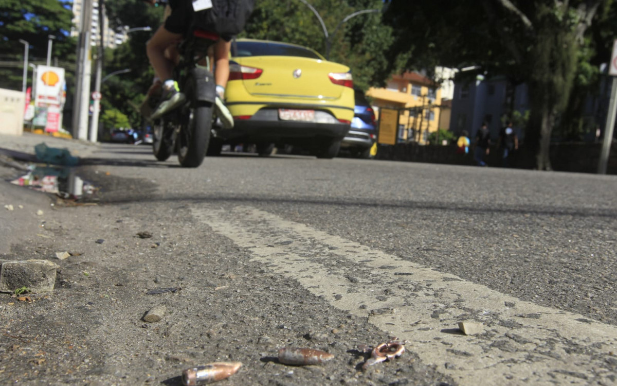 Tiros acertaram a Igreja Metodista em Botafogo, na Rua São Clemente