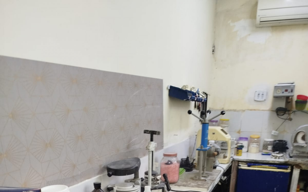 Clinica com ambiente insalubre - Divulgação