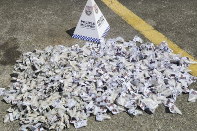 PM apreende cocaína no Bairro da Glória, em Corrêas