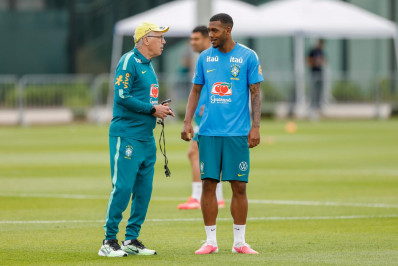 Rayan deve substituir Raphinha em partida entre Brasil e Escócia pela Copa do Mundo