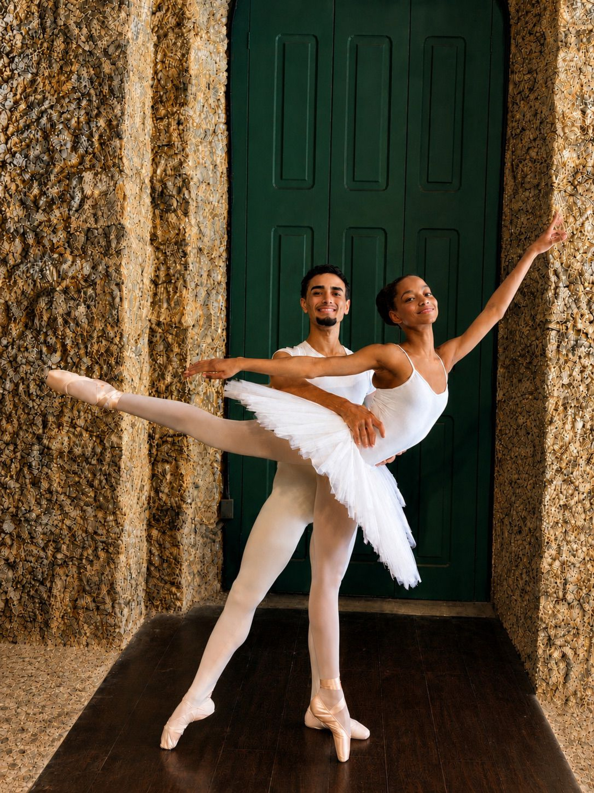 Gala Ballet Jovem de Niterói & Convidados apresenta espetáculo no Theatro Municipal