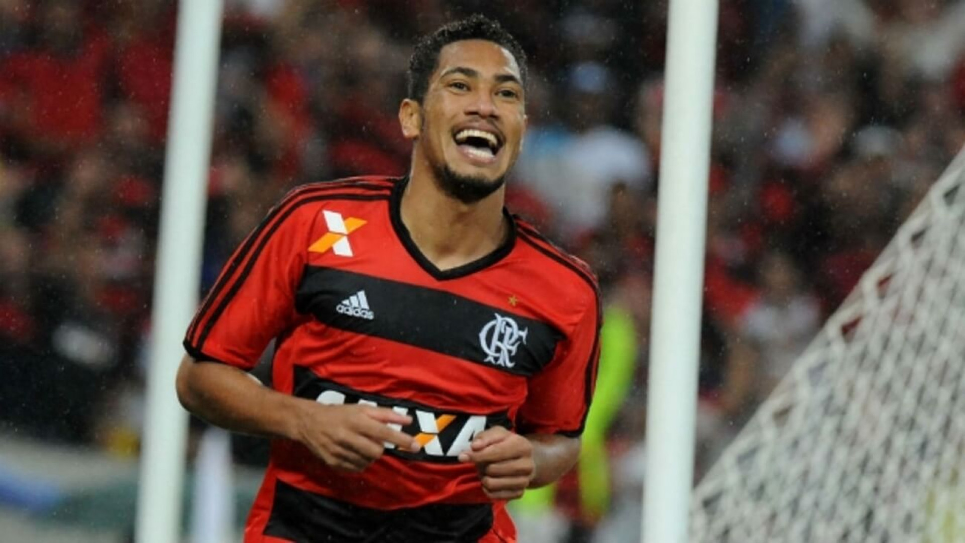 “Seria titular absoluto”: Hernane Brocador relembra Flamengo e projeta espa&ccedil;o no time atual