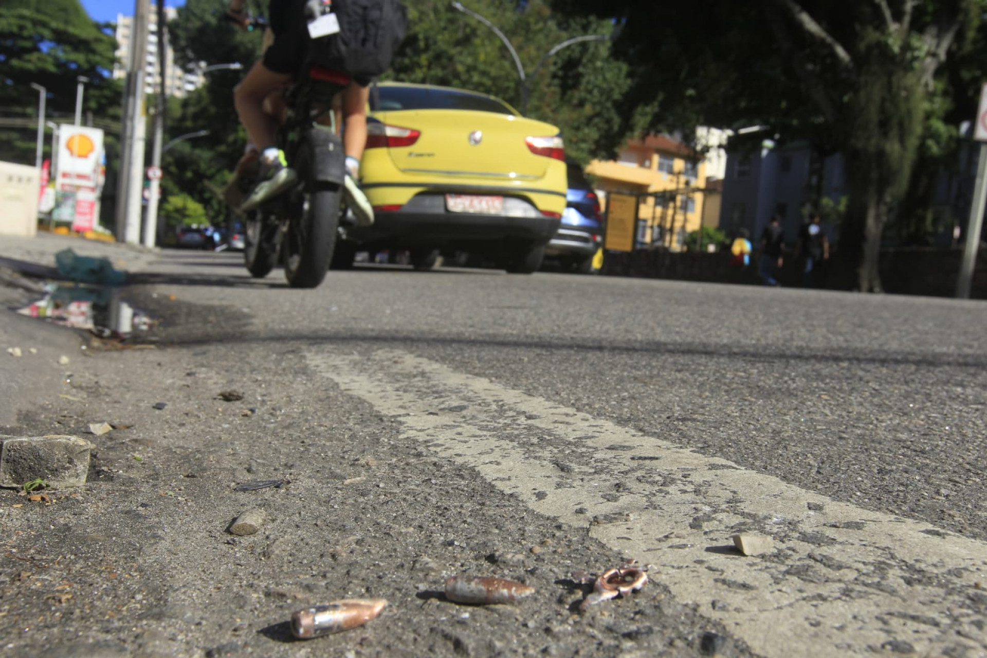 Tiros acertaram a Igreja Metodista em Botafogo, na Rua São Clemente - Reginaldo Pimenta / Agência O Dia