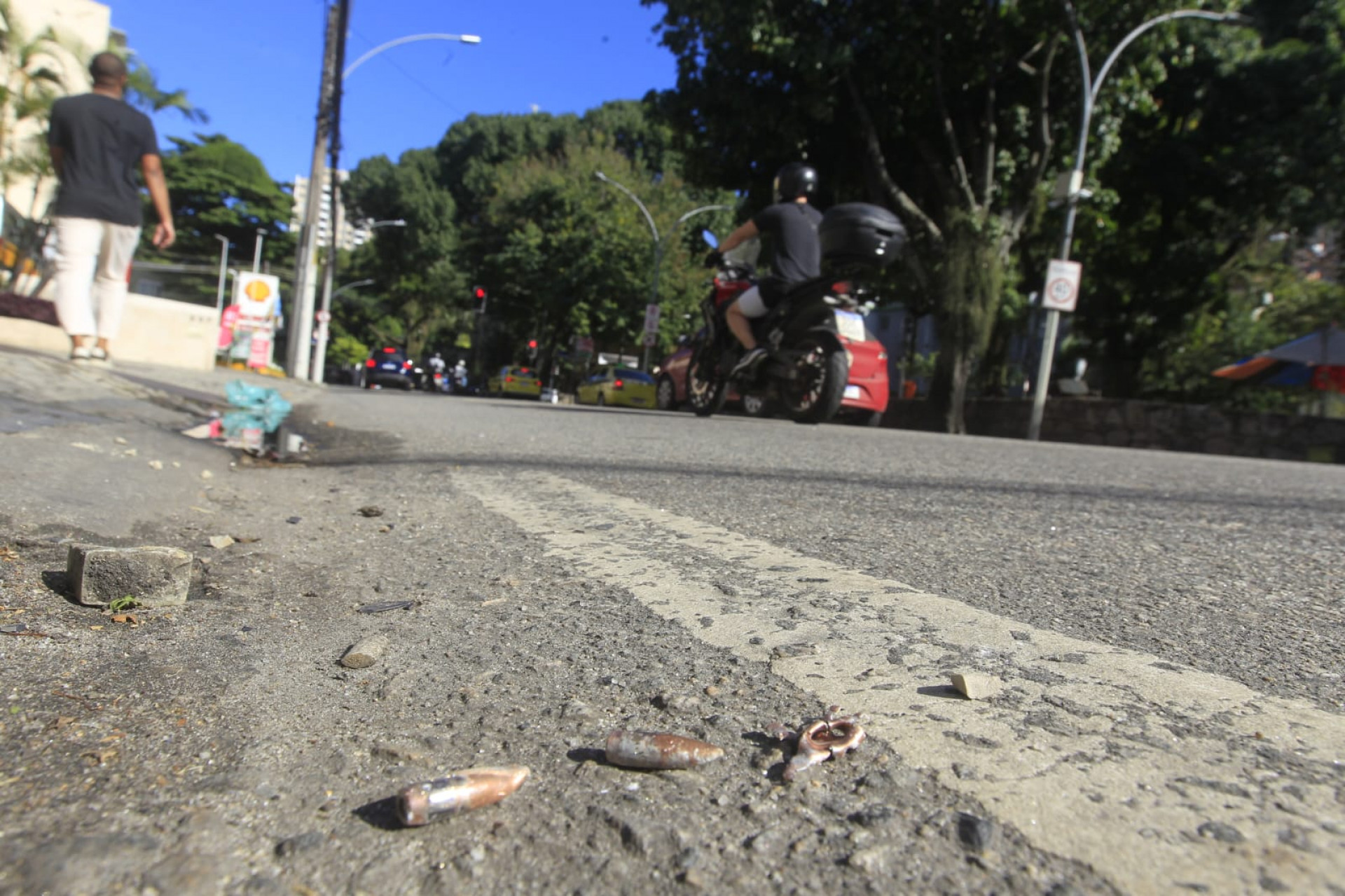 Tiros acertaram a Igreja Metodista em Botafogo, na Rua São Clemente - Reginaldo Pimenta / Agência O Dia
