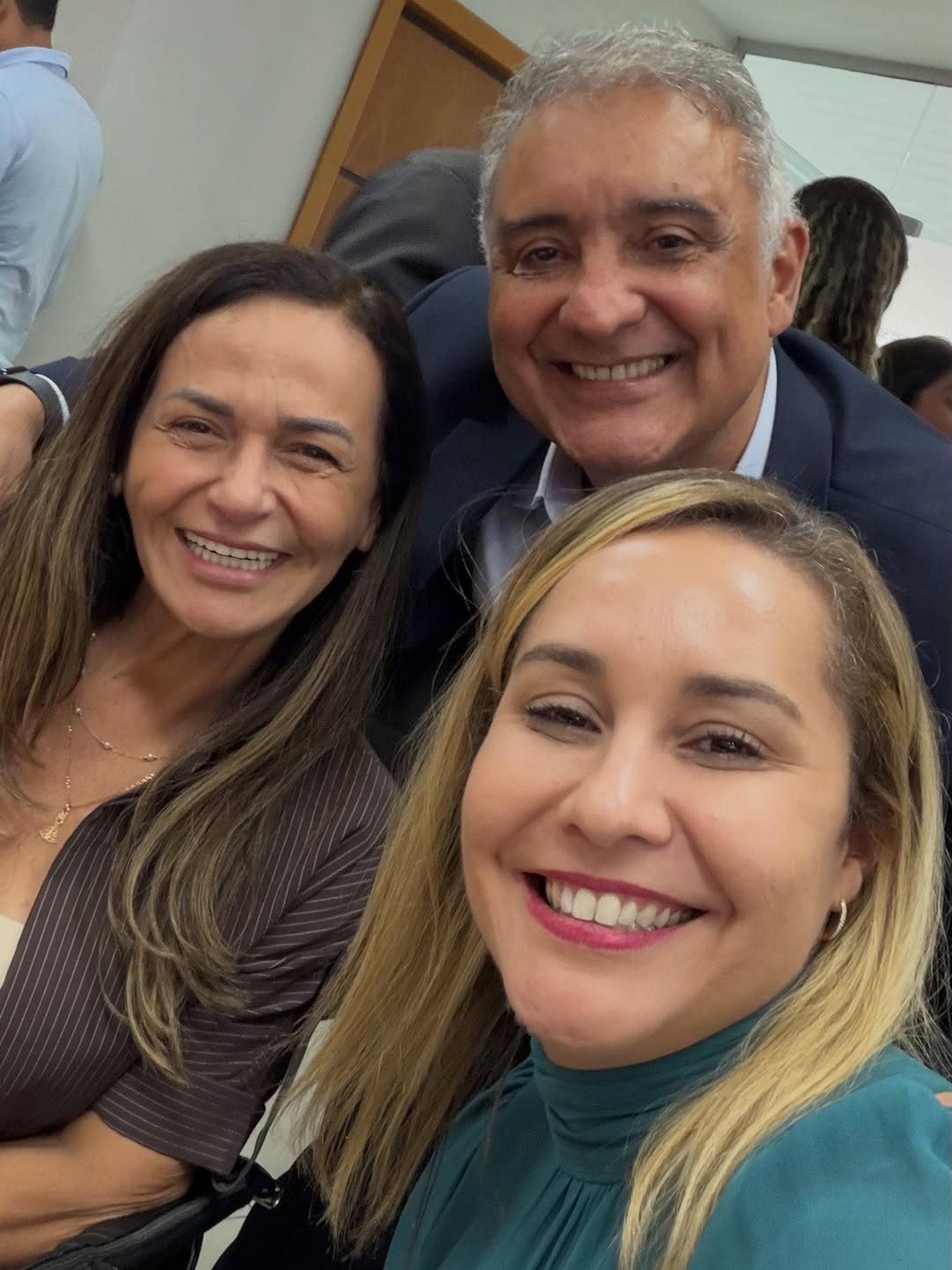 Lucimar Vidal, Carlos Augusto e Daniela Soares - Reprodução redes sociais