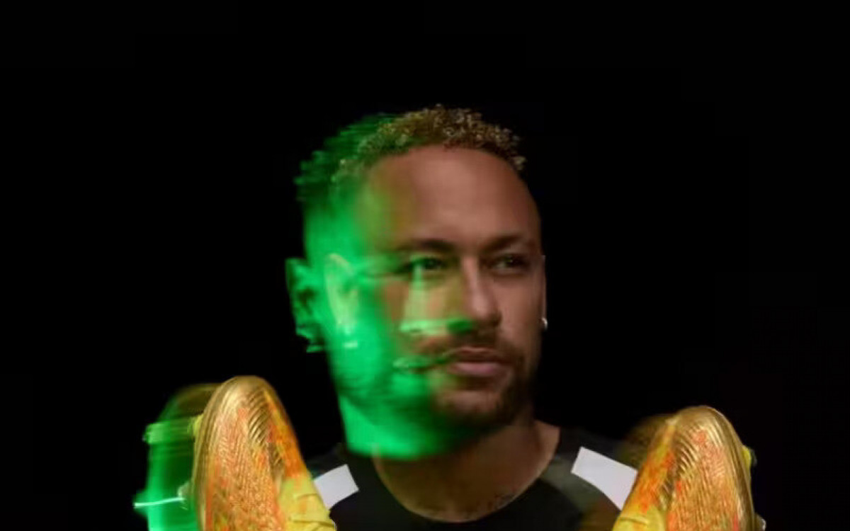 Com s&iacute;mbolo da f&ecirc;nix, chuteira de Neymar representa retorno &agrave; Sele&ccedil;&atilde;o