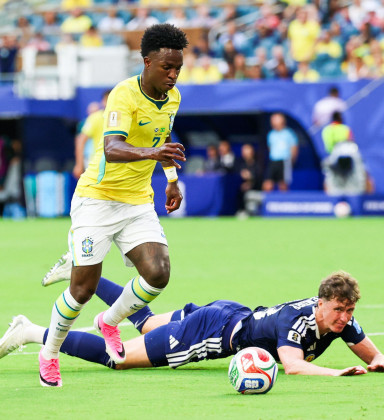 CBF reclama com a Fifa por gol anulado de Vini Jr em Brasil x Escócia