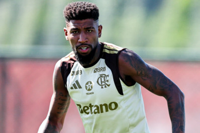 Flamengo encaminha venda de Emerson Royal para clube inglês