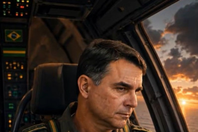 Com estética de 'Top Gun', Flávio Bolsonaro resgata Neymar em peça publicitária gerada por IA